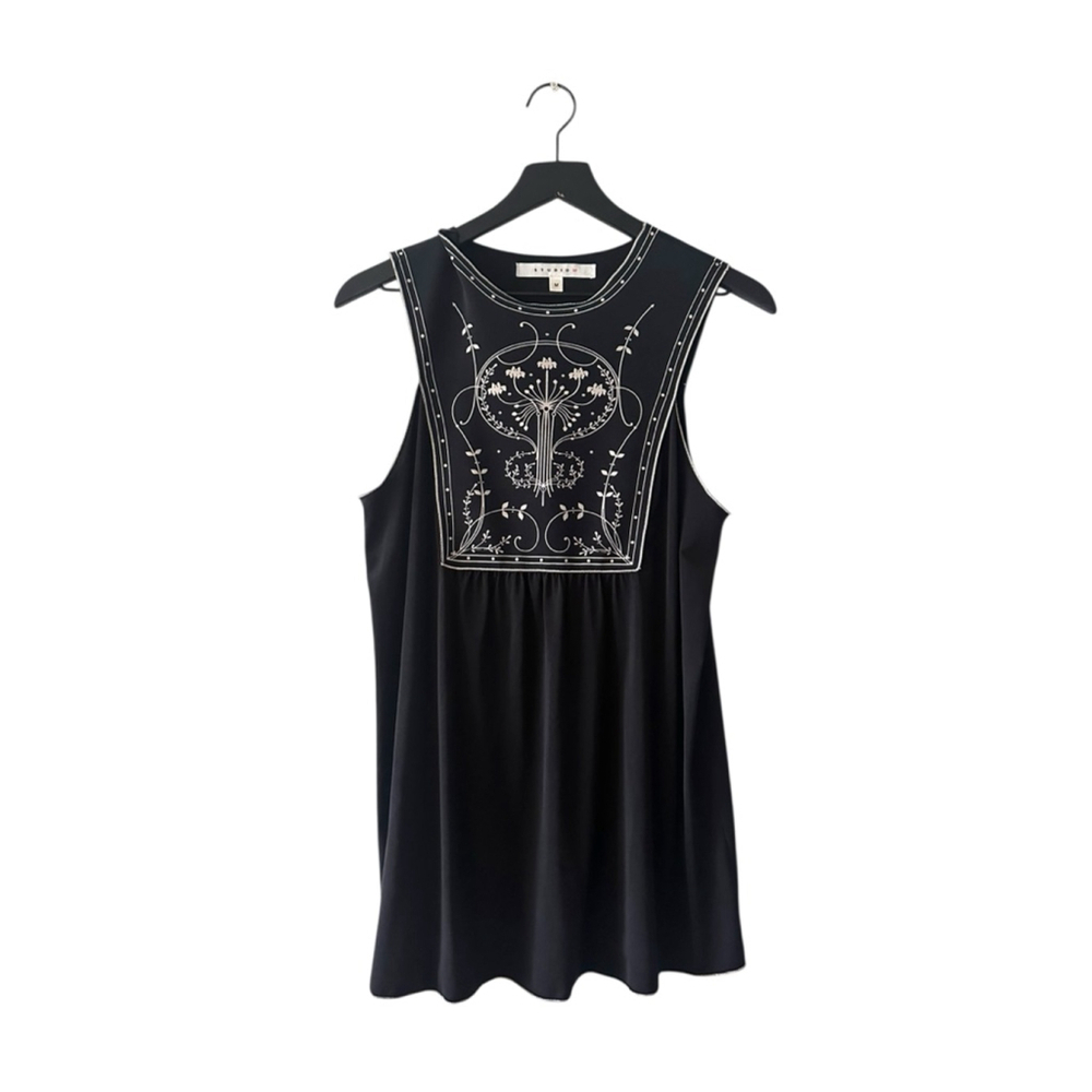 Studio M Black Sleeveless Tunic Top White Floral Print Panel Size M